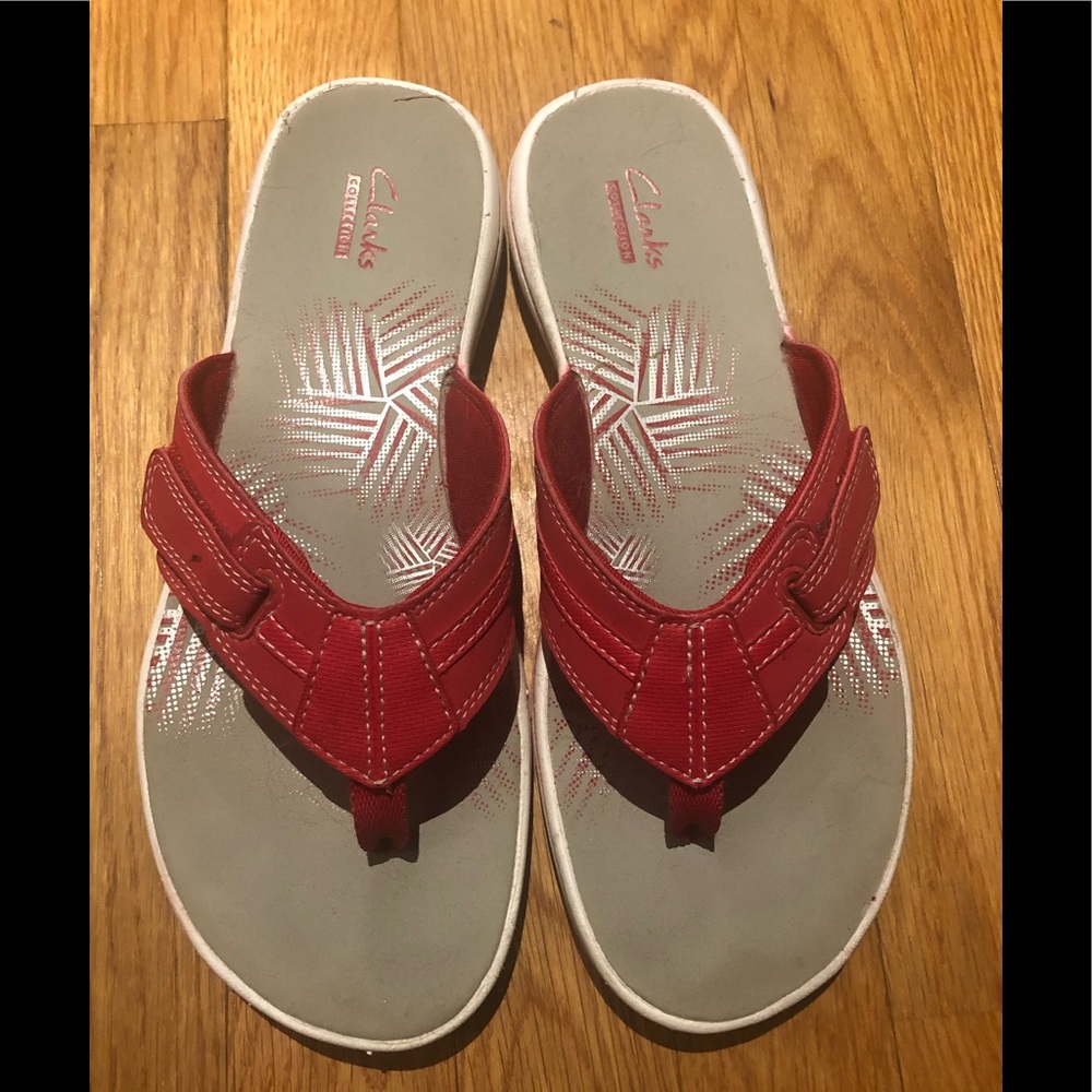 Clark’s Sandals Size 8